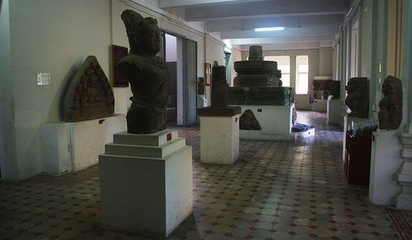 Tham quan bảo tàng điêu khắc Chăm tại Đà Nẵng